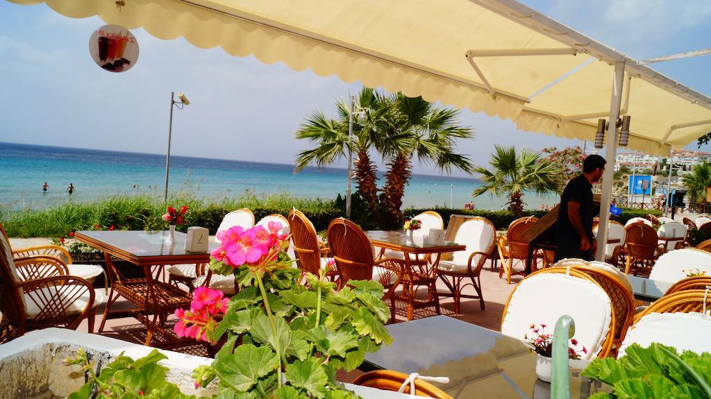 Ekin Hotel Кушадасы Экстерьер фото
